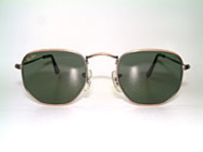 Ray Ban Classic Style III Details