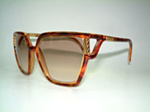 Ted Lapidus TL12 Details