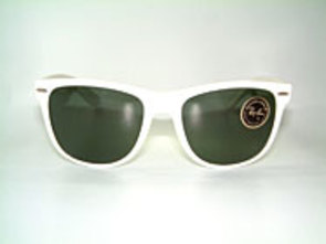 Ray Ban Wayfarer II Details