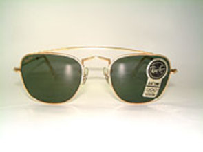 Ray Ban Classic Style V W/BRACE Details