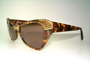 Yves Saint Laurent  Y502 Details
