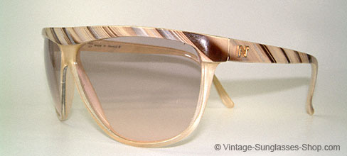 Nina Ricci 1420 Details
