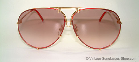 Porsche 5623 - Red Mirrored Details