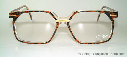Cazal 646 Details