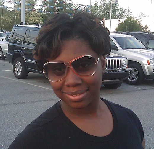 Erica from Baltimore, MD (USA) with Cazal 852 Erica from Baltimore, MD (USA) with Cazal 852