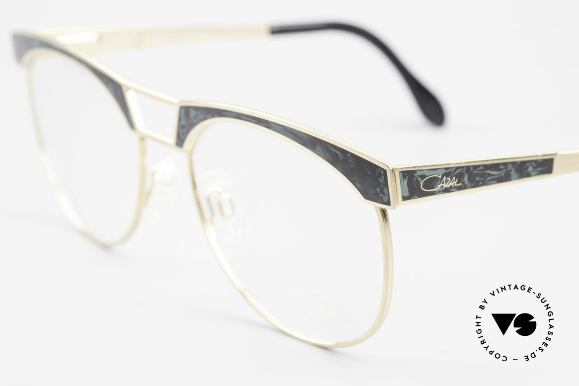 Cazal 741 Panto Stil Designerbrille 90er, flexible Federscharniere für optimalen Tragekomfort, Passend für Herren