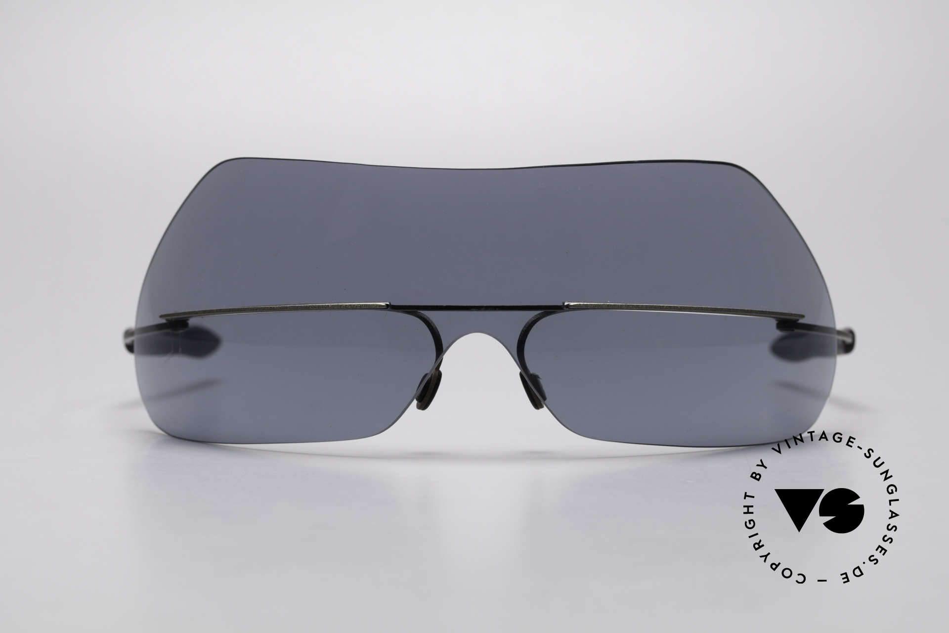Theo Belgium Satisfashion 138 Sonnenbrille mit Augenbrauen, der Name sagt eigentlich alles ;-) ... SATISFASHION!, Passend für Damen