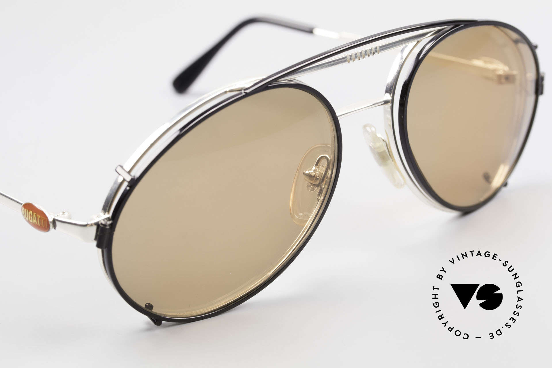 Bugatti 65996 Vintage Brille Mit Sonnenclip, schwarzer Vorhänger mit braunen Sonnengläsern, Passend für Herren