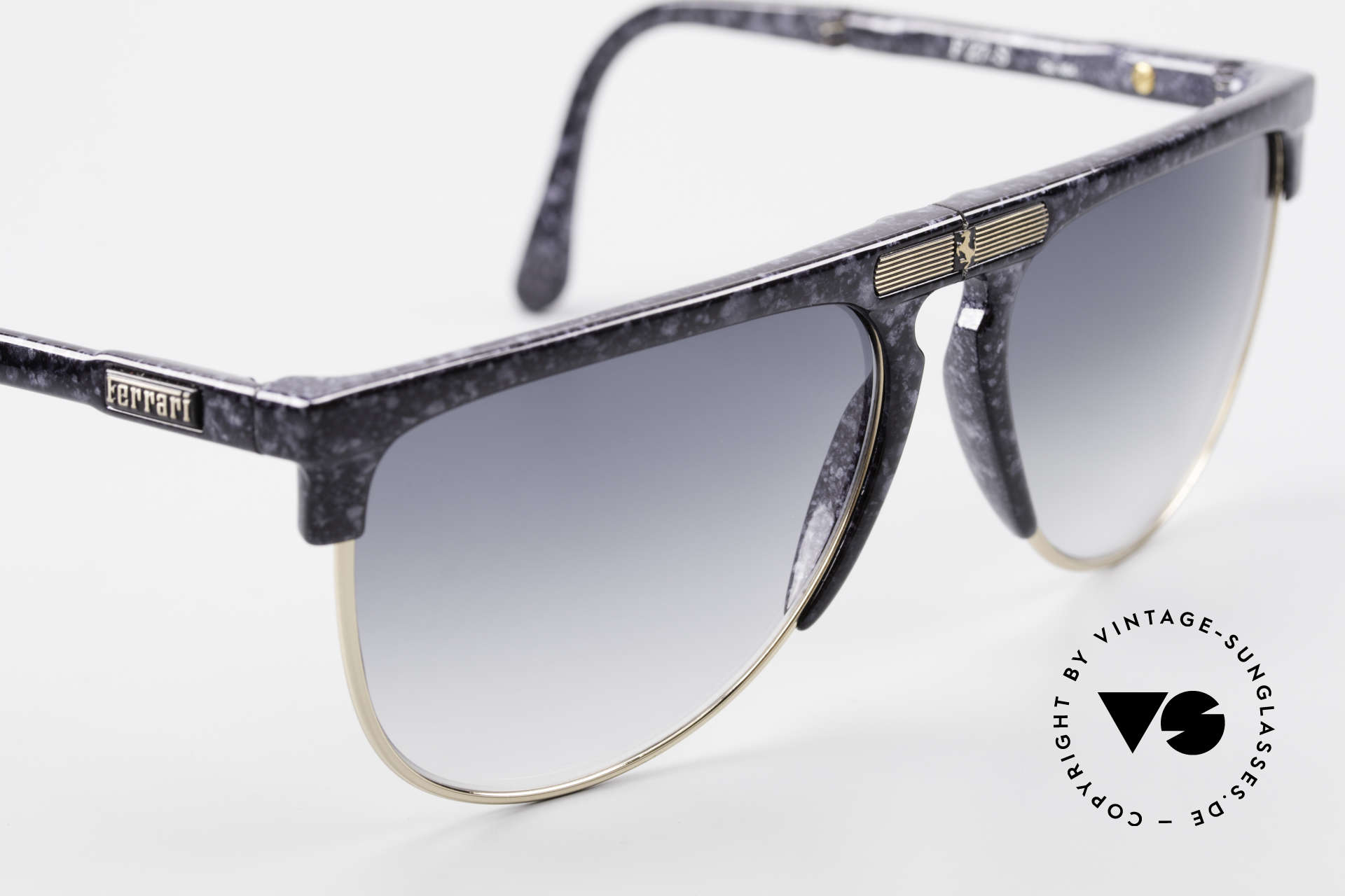 Ferrari F27/S Rare Karbon Faltsonnenbrille, ungetragen (wie alle unsere vintage Sonnenbrillen), Passend für Herren