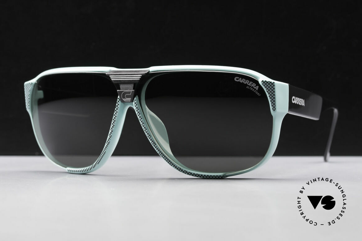 Carrera 5431 80er Vintage Sportsonnenbrille, 1x  braun C-Vision & 1x Ultrasight grün (100% UV), Passend für Herren