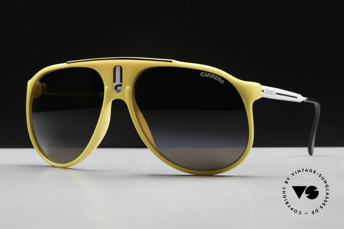Carrera 5424 Verspiegelte 80er Sonnenbrille, funktional und stilvolle Lifestyle-Brille zugleich, Passend für Herren