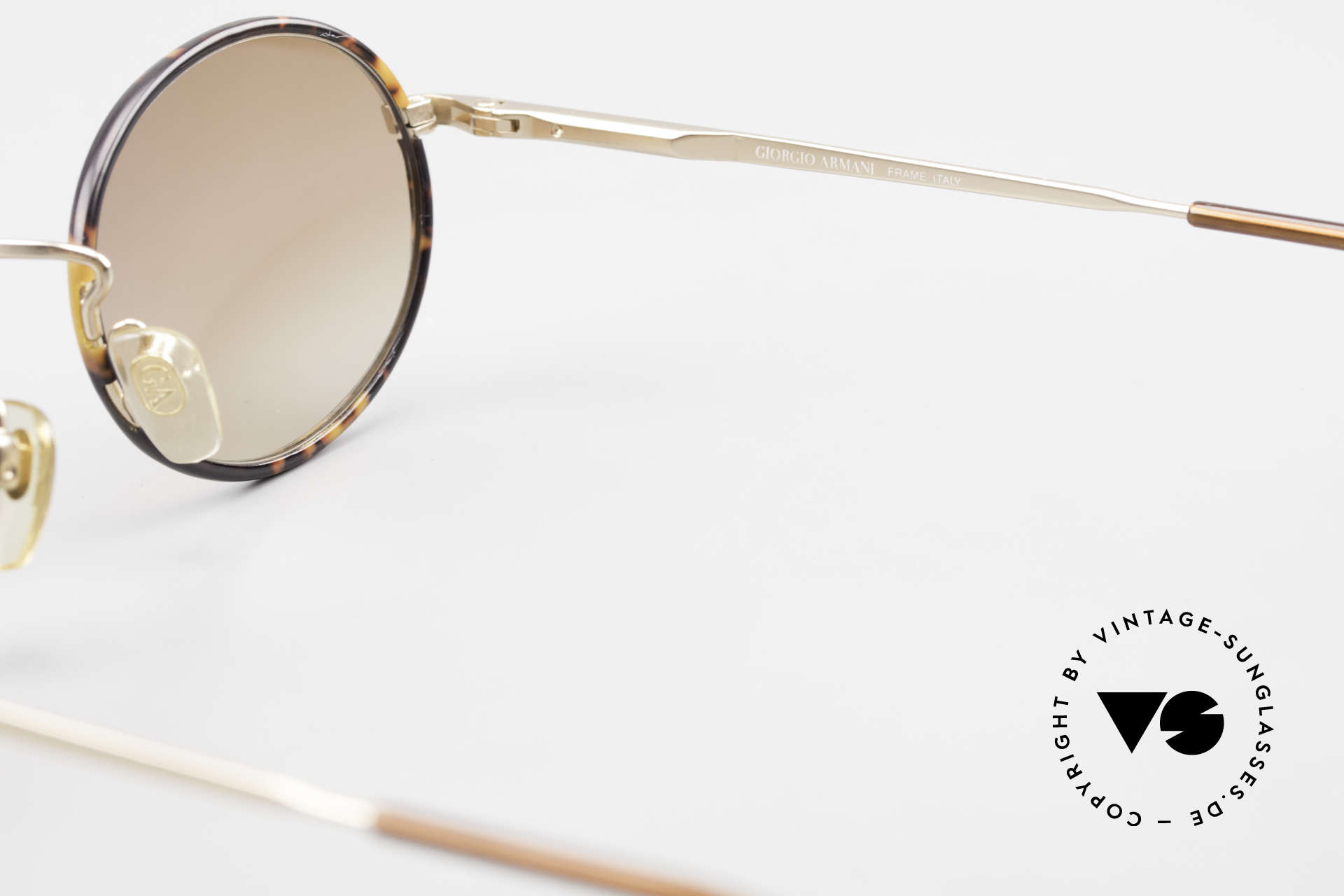 Giorgio Armani 235 Ovale Vintage Sonnenbrille, Größe: medium, Passend für Herren und Damen