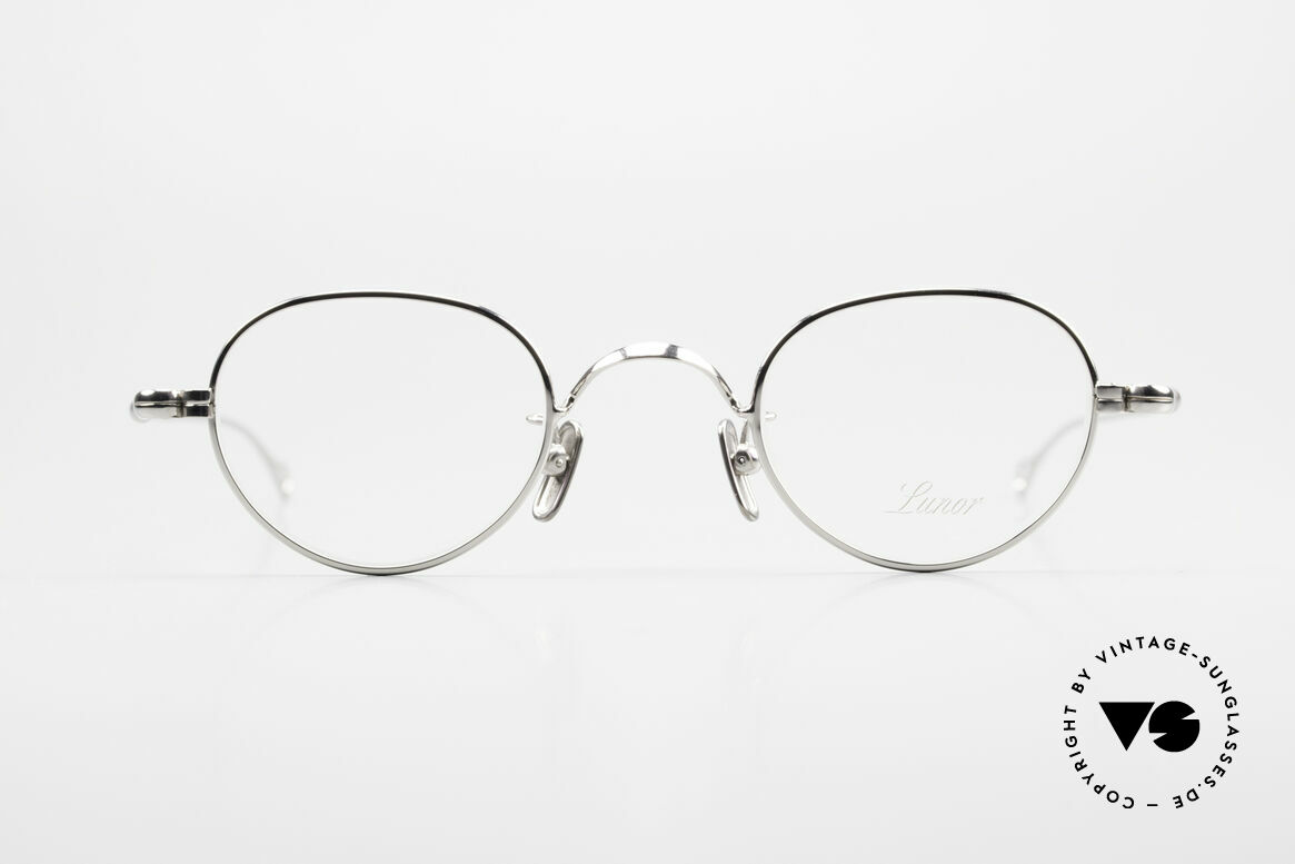 Lunor V 103 Zeitlose Lunor Brille Platin, ohne große Logos; stattdessen mit zeitloser Eleganz, Passend für Herren und Damen