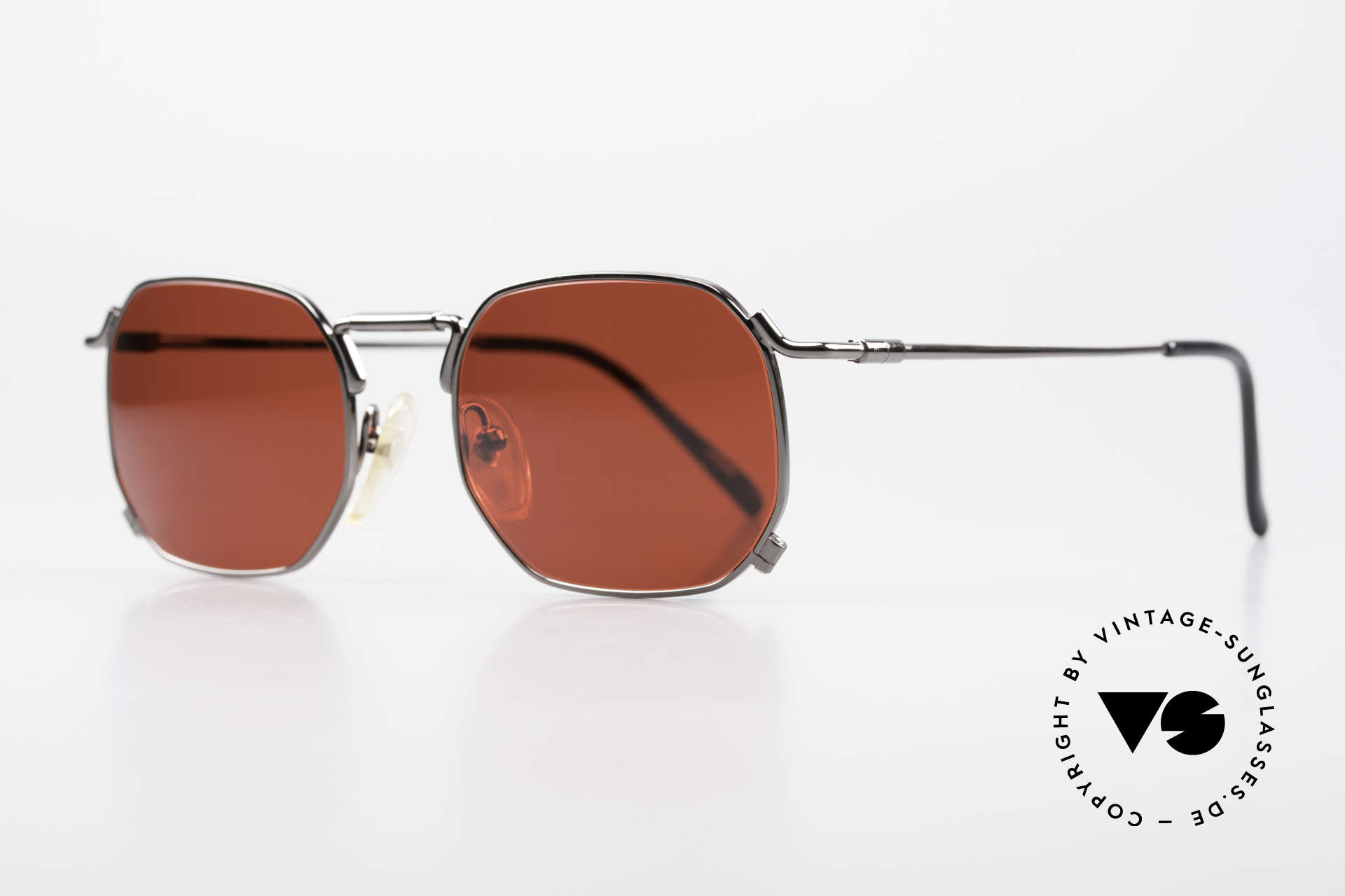 Jean Paul Gaultier 55-8175 Spektakuläre Vintage Brille, Fassung in gunmetal mit Gläsern in einem 3D-Rot, Passend für Herren und Damen