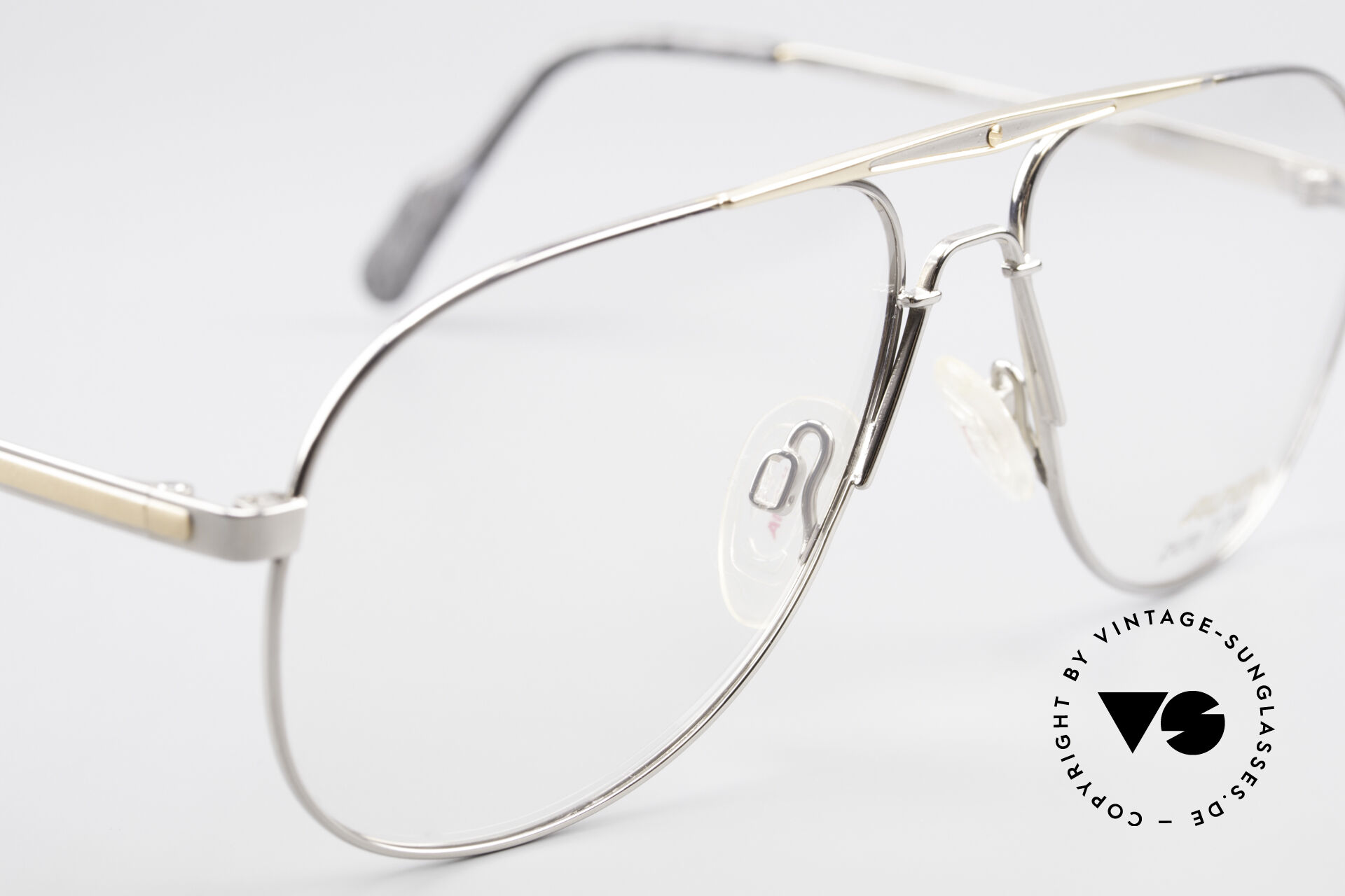 Titan aviator frame clearance