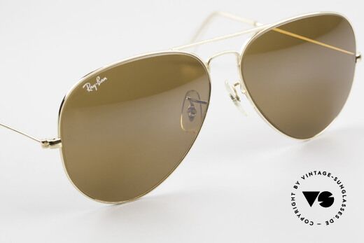 Ray Ban Large Metal II Alte B&L USA Sonnenbrille, TOP-Verarbeitung mit der bekannten B&L Gravur, Passend für Herren Ray Ban Large Metal II Alte B&L USA Sonnenbrille, TOP-Verarbeitung mit der bekannten B&L Gravur, Passend für Herren
