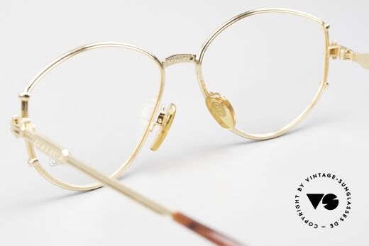 Gerald Genta New Classic 07 Außergewöhnliche Damenbrille, wirklich außergewöhnliche Form; etwas sehr Besonderes, Passend für Damen