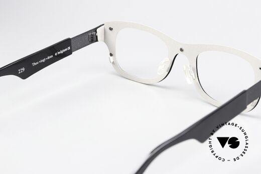 Theo Belgium Vingt Deux Zweifarbige Designerbrille, die Vollrandfassung kann beliebig verglast werden, Passend für Herren und Damen