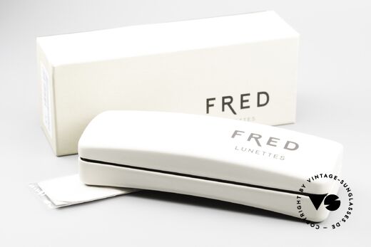 Fred Sainte-Lucie Bügeldekor Mit Echter Perle, benannt nach der traumhaften Karibik Insel 'Sankt Lucia', Passend für Herren und Damen Fred Sainte-Lucie Bügeldekor Mit Echter Perle, benannt nach der traumhaften Karibik Insel 'Sankt Lucia', Passend für Herren und Damen