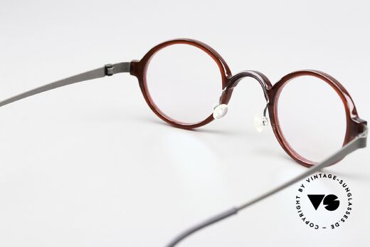 Lindberg 1011 Acetanium Ovale Designerbrille Small, ungetragenes Designerstück mit original Lindberg Etui, Passend für Herren und Damen Lindberg 1011 Acetanium Ovale Designerbrille Small, ungetragenes Designerstück mit original Lindberg Etui, Passend für Herren und Damen