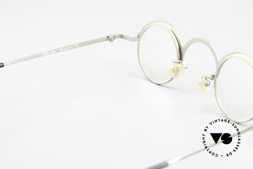Theo Belgium Feu Kunstvolle Designerbrille 90s, Glashöhe ist 34mm = somit auch gleitsichtfähig, Passend für Herren und Damen