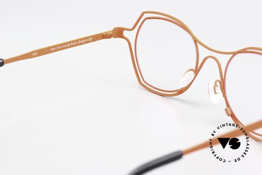 Theo Belgium Daytona Designerbrille Für Damen, ungetragen; wie alle unsere vintage Theo Brillen, Passend für Damen Theo Belgium Daytona Designerbrille Für Damen, ungetragen; wie alle unsere vintage Theo Brillen, Passend für Damen