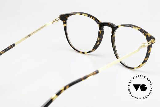 Mykita Nukka Trinidad / Glossy Gold Farbe, ungetragenes Modell mit original Mykita Verpackung, Passend für Herren und Damen