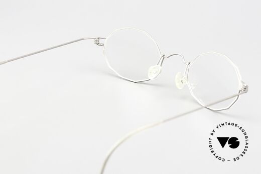 Lindberg Zeta Air Titan Rim Ovale Titanium Brille Unisex, ungetragenes Original (mit altem Schriftzug); inkl. Etui, Passend für Herren und Damen Lindberg Zeta Air Titan Rim Ovale Titanium Brille Unisex, ungetragenes Original (mit altem Schriftzug); inkl. Etui, Passend für Herren und Damen