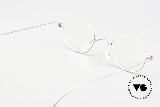 Lindberg Indus Air Titan Rim Kleine Brille Titanium Klassiker, ungetragenes Designerstück + orig. Lindberg Magnet-Etui, Passend für Herren und Damen Lindberg Indus Air Titan Rim Kleine Brille Titanium Klassiker, ungetragenes Designerstück + orig. Lindberg Magnet-Etui, Passend für Herren und Damen