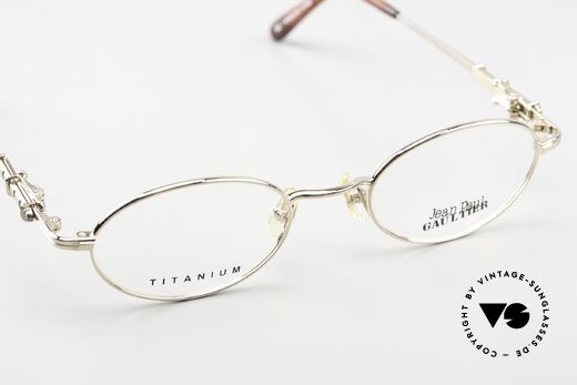 Jean Paul Gaultier 55-0039 Ovale Titanium Brille 1996, KEINE Retrobrille, sondern ein über 30J. altes ORIGINAL, Passend für Herren und Damen Jean Paul Gaultier 55-0039 Ovale Titanium Brille 1996, KEINE Retrobrille, sondern ein über 30J. altes ORIGINAL, Passend für Herren und Damen
