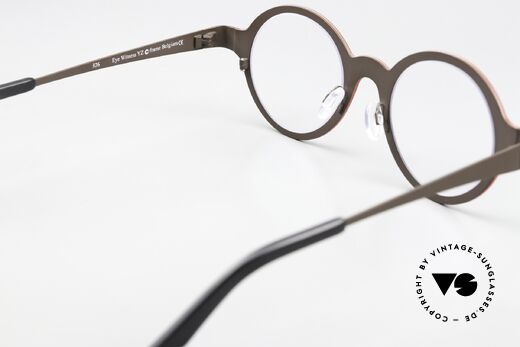 Theo Belgium Eye-Witness YZ Bicolor Titanium Designerbrille, altes Theo Original aus der 'Perspective Family', Passend für Herren und Damen Theo Belgium Eye-Witness YZ Bicolor Titanium Designerbrille, altes Theo Original aus der 'Perspective Family', Passend für Herren und Damen