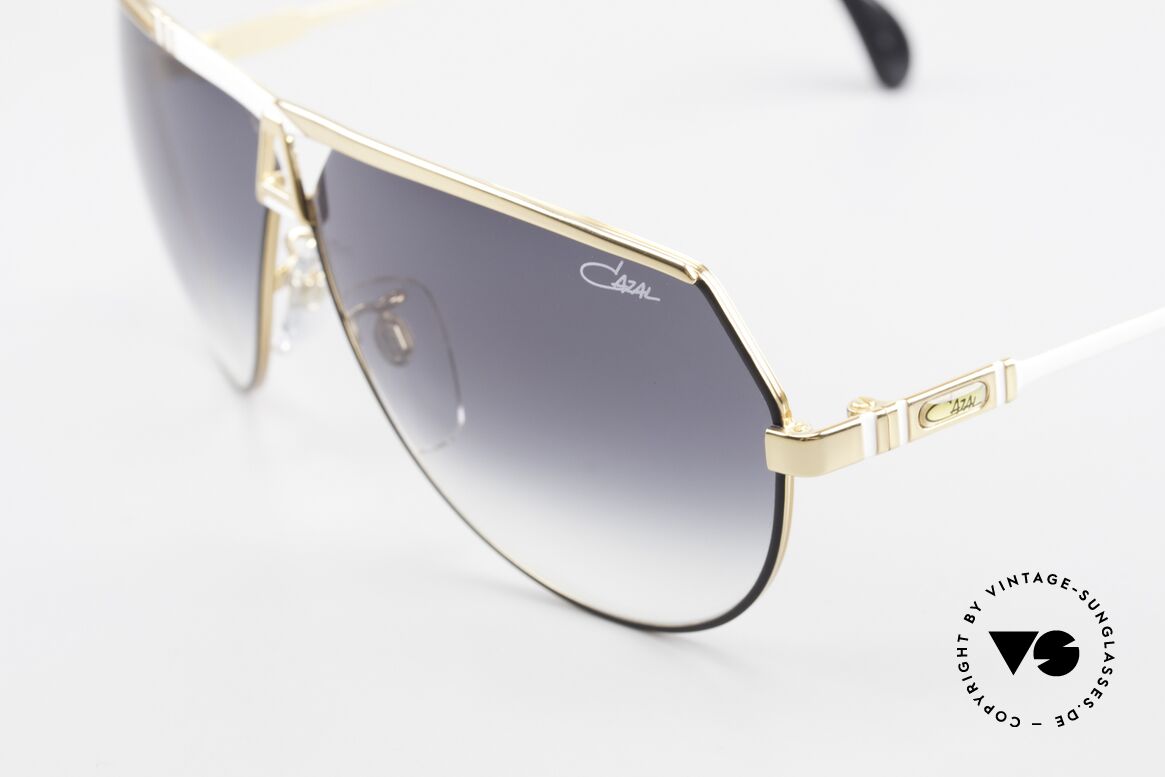 Cazal 954 Designer Vintage Sonnenbrille, ungetragen mit kleinem Glaskratzer (daher nur 299,-€), Passend für Herren und Damen