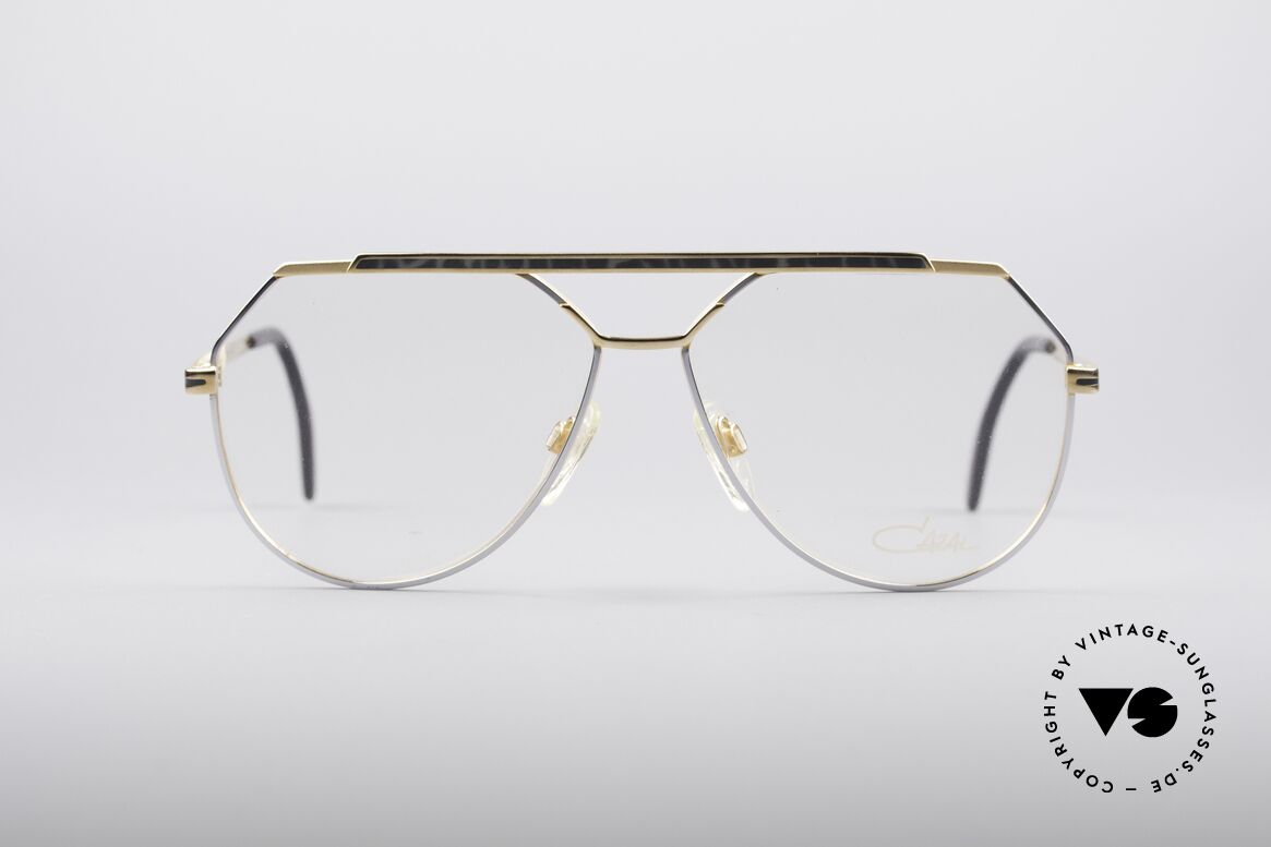 Cazal 733 Goldplattierte 80er Fassung, sehr markante Cazal vintage Herrenbrille von 1986/87, Passend für Herren