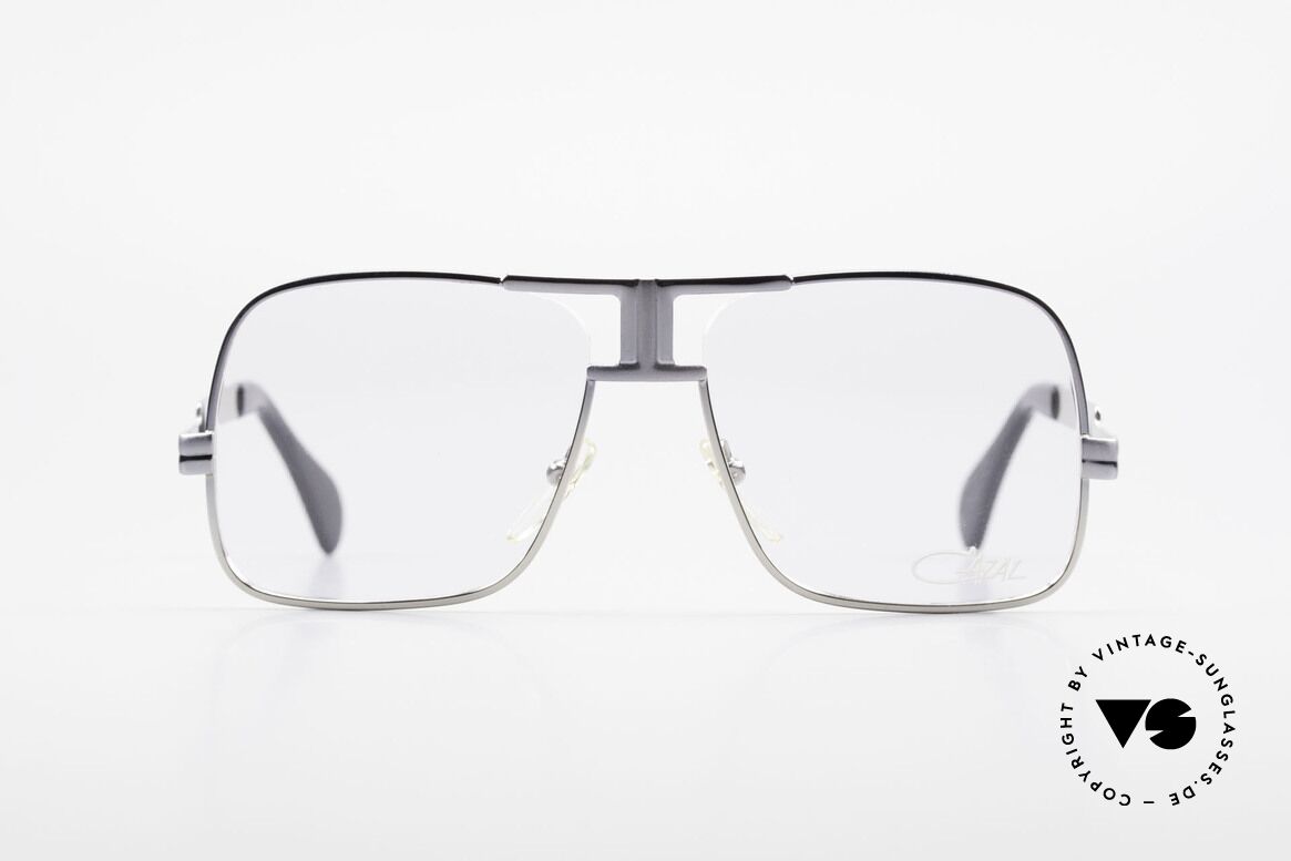 Cazal 701 Ultra Seltene Cazal 70er Brille, extrem seltene Cazal Brille aus den späten 1970ern, Passend für Herren