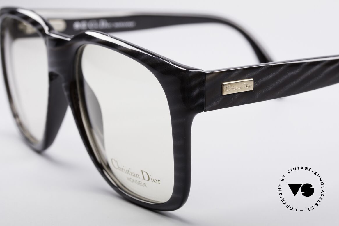 Christian Dior 2295 80er Designerbrille Monsieur, zudem sehr elegante Kolorierung in horn-schwarz, Passend für Herren