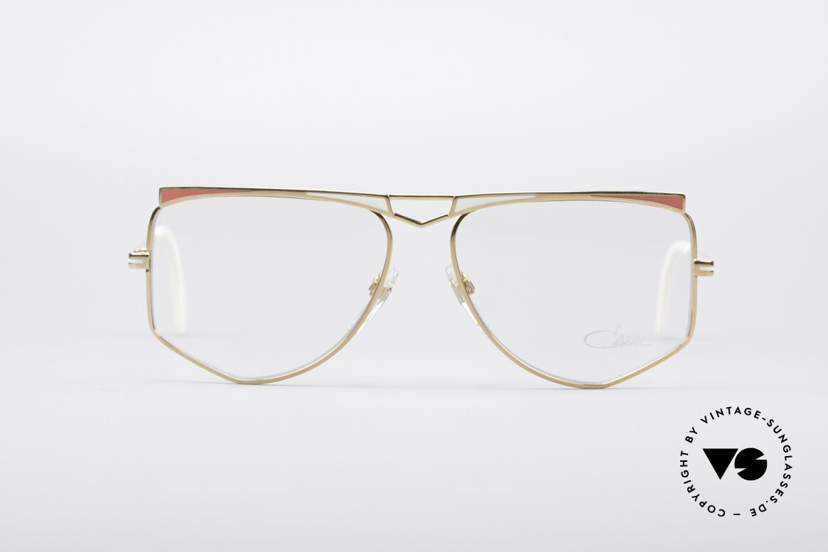Cazal 227 Echt 80er Vintage Brille, tolle Damen-Designerbrille von Cari Zalloni (CAZAL), Passend für Damen