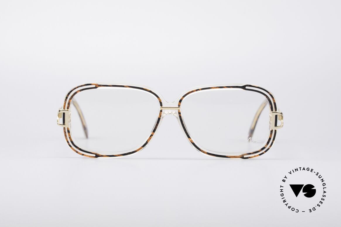 Cazal 320 80er West Germany Brille, ausgefallene, frische Cazal Designerbrille der 80er, Passend für Damen