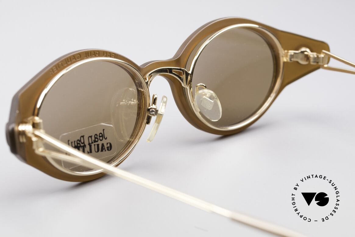 Jean Paul Gaultier 56-7202 Ovale Brille mit Sonnenclip, ungetragen (wie alle unsere Jean Paul Gaultier Brillen), Passend für Herren und Damen