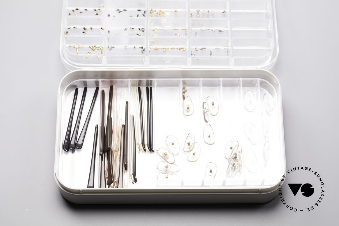 Christian Dior Service Kit Optyl Box Dunhill Dior Porsche, von Dior, Dunhill, Carrera, Porsche Design, CLC, Passend für Herren und Damen Christian Dior Service Kit Optyl Box Dunhill Dior Porsche, von Dior, Dunhill, Carrera, Porsche Design, CLC, Passend für Herren und Damen