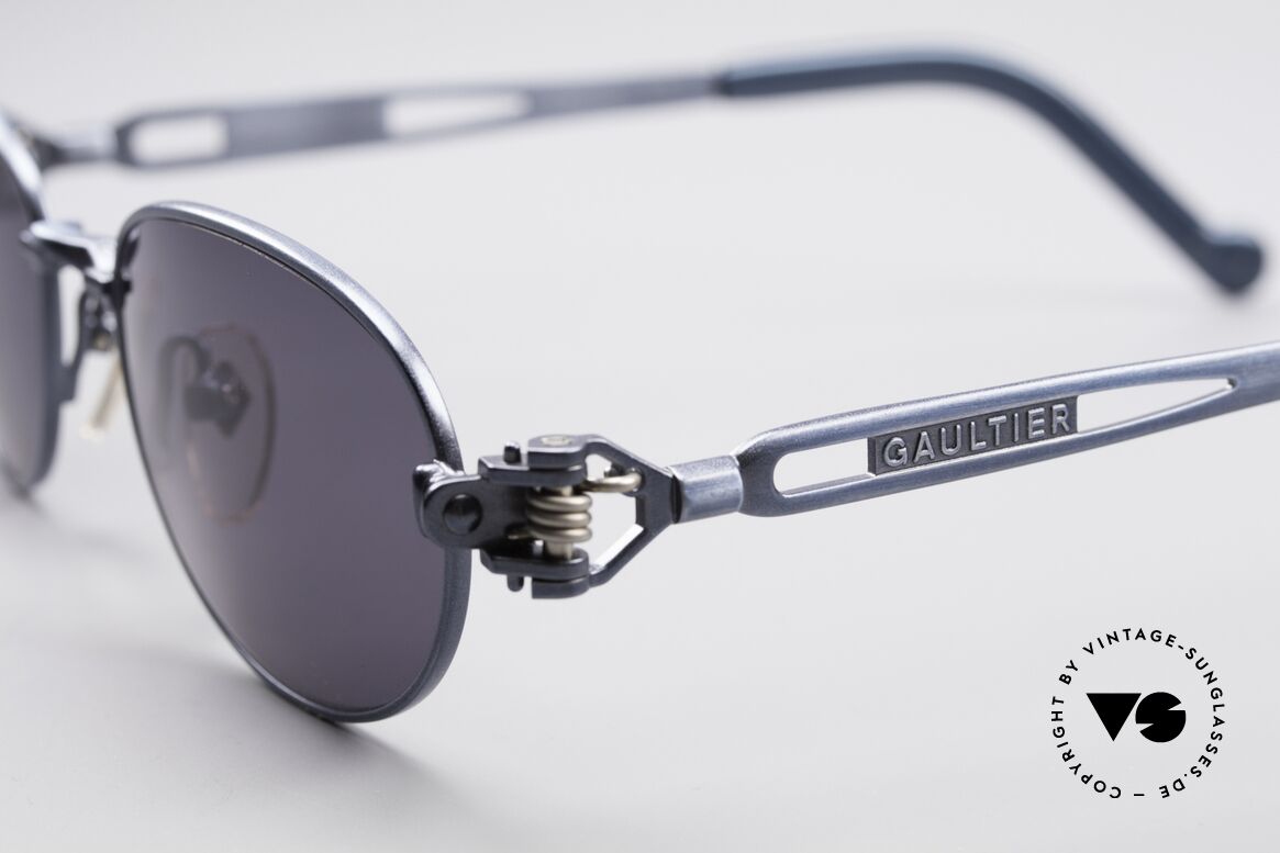 Jean Paul Gaultier 56-8102 Industrial Vintage Brille, ungetragen; wie all unsere JPG Designer-Sonnenbrillen, Passend für Herren und Damen