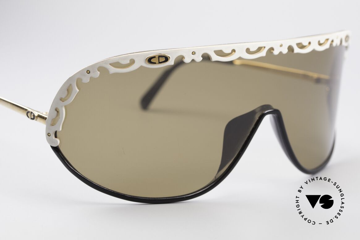 Christian Dior 2501 80er Designer Sonnenbrille, ungetragen (wie alle unsere Chr. Dior Sonnenbrillen), Passend für Damen