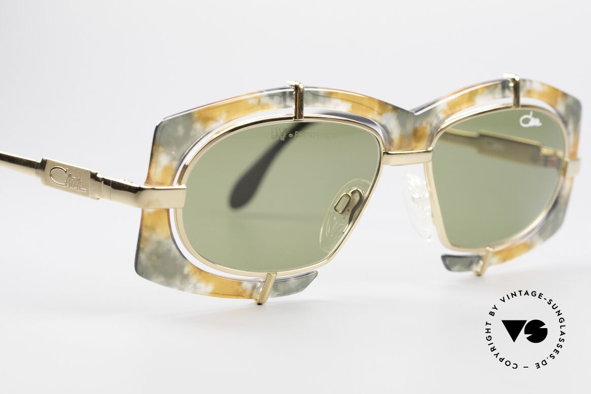 Cazal 872 Außergewöhnliche 90er Brille, ungetragen (wie all unsere vintage Cazal Sonnenbrillen), Passend für Herren und Damen