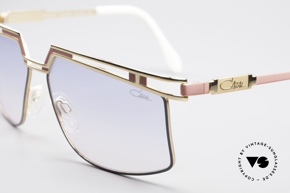 Cazal 957 Grosse HipHop Vintage Brille, Code 369 = pink/grau mit Verlaufsgläsern in blau-rosé, Passend für Herren und Damen