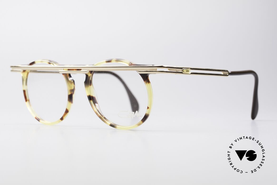 Cazal 648 Echte 90er Cari Zalloni Brille, extrovertierte Rahmengestaltung in Farbe & Form, Passend für Herren und Damen