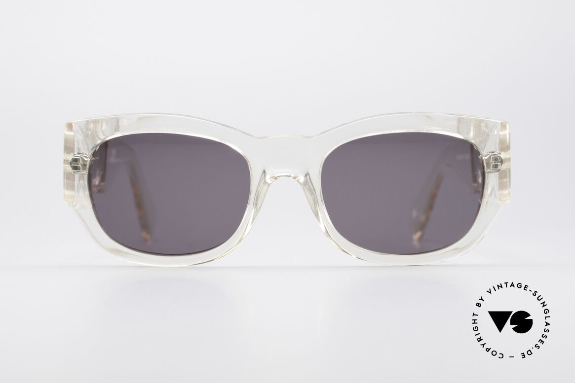 Gianni Versace 413 Vintage Medusa Sonnenbrille, massive, dennoch eher schmale VERSACE Sonnenbrille, Passend für Herren und Damen