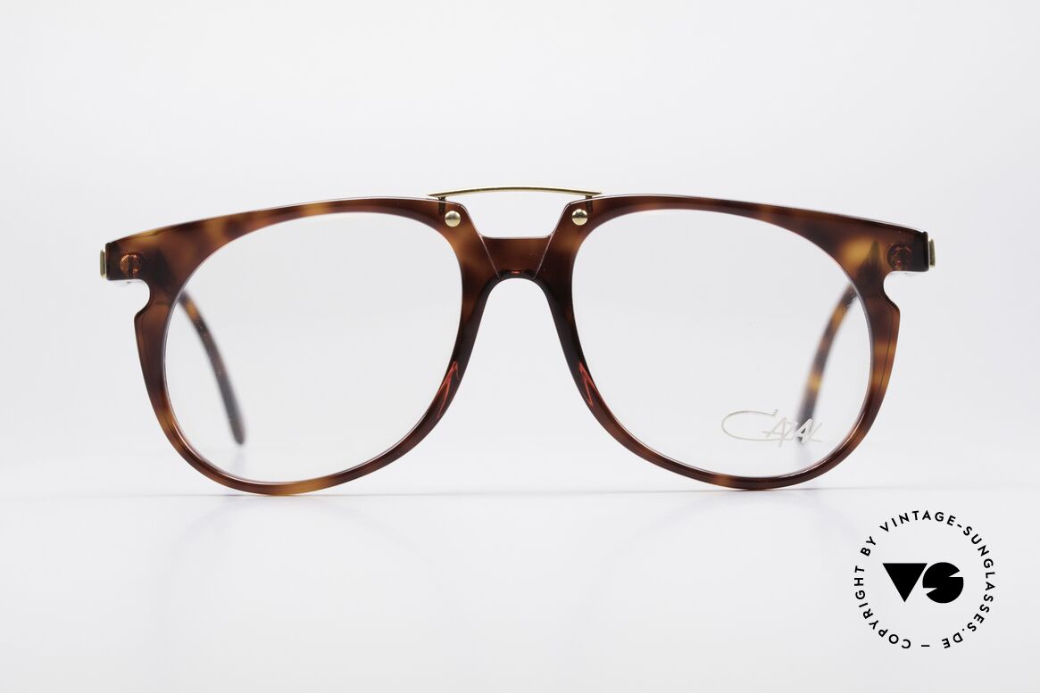 Cazal 645 Außergewöhnliche Vintage Brille, einzigartige Form: zeitlos & ebenso charakteristisch, Passend für Herren