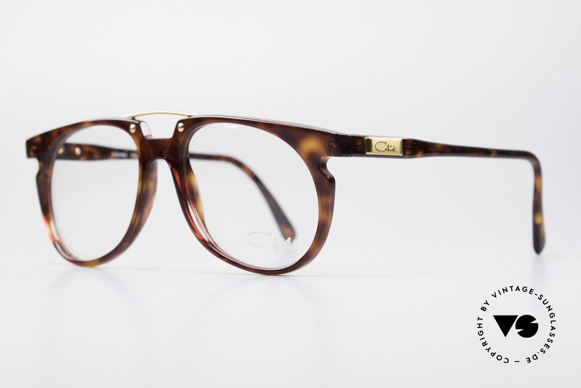Cazal 645 Außergewöhnliche Vintage Brille, elegante Rahmen-Kolorierung in einer Art Schildpatt, Passend für Herren