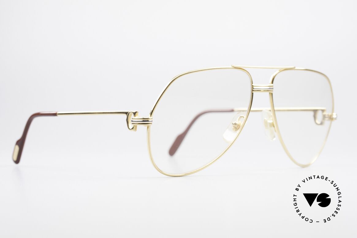Cartier Vendome LC - M Hauchzeichen Cartier Gläser, dieses Modell mit L.C.-Dekor in MEDIUM Gr. 59-14, 130, Passend für Herren und Damen Cartier Vendome LC - M Hauchzeichen Cartier Gläser, dieses Modell mit L.C.-Dekor in MEDIUM Gr. 59-14, 130, Passend für Herren und Damen