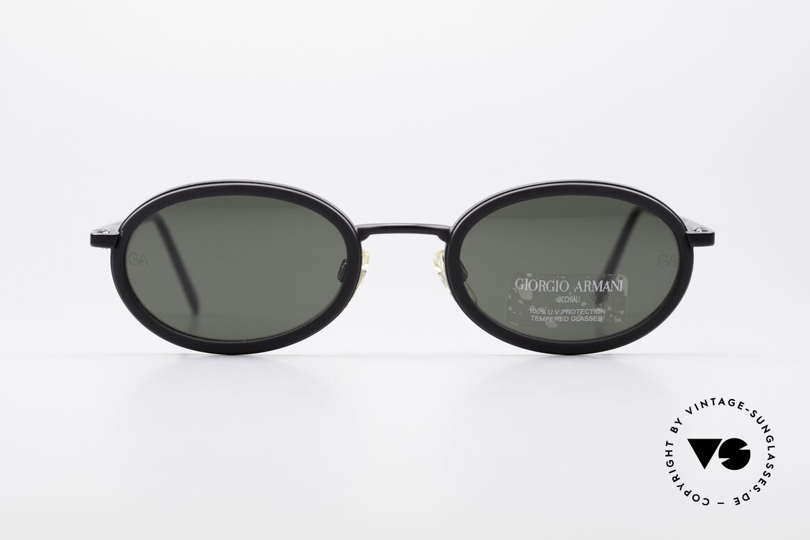 Giorgio Armani 258 Ovale Vintage Sonnenbrille, vintage Designer-Sonnenbrille von Giorgio Armani, Passend für Herren und Damen