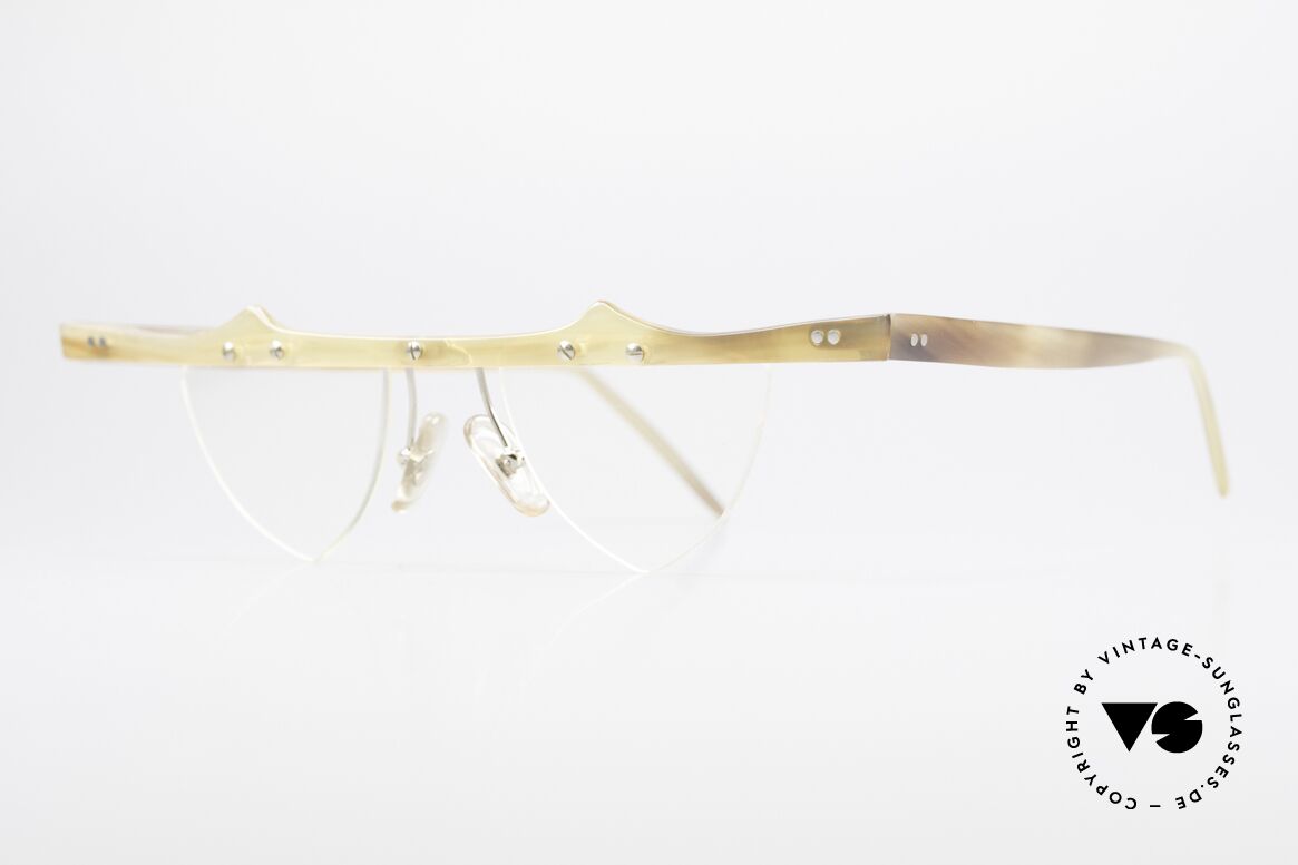 Theo Belgium Eta 90er Büffelhorn Herzbrille, die 1. Theo Serie "Balkenbril" wurde aus Horn gerfertigt, Passend für Damen